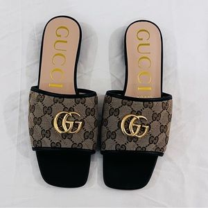 Gucci Jolie Original GG Canvas Slides